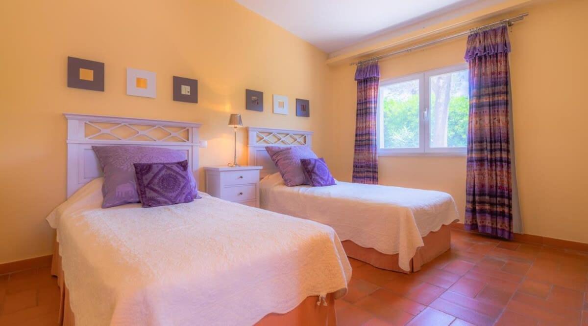 Villa Prado - Beautiful Beachfront Villa Albufeira Bagian luar foto